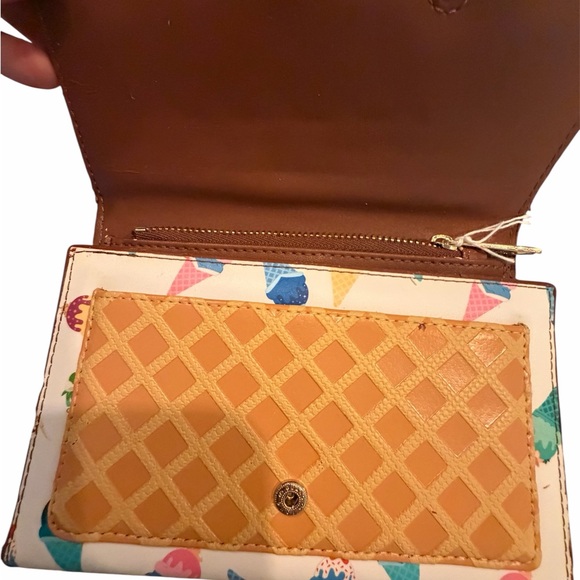 Disney Loungefly Ice Cream Print Handbag/Crossbody  and Wallet Set - Multicolor - Picture 2 of 5